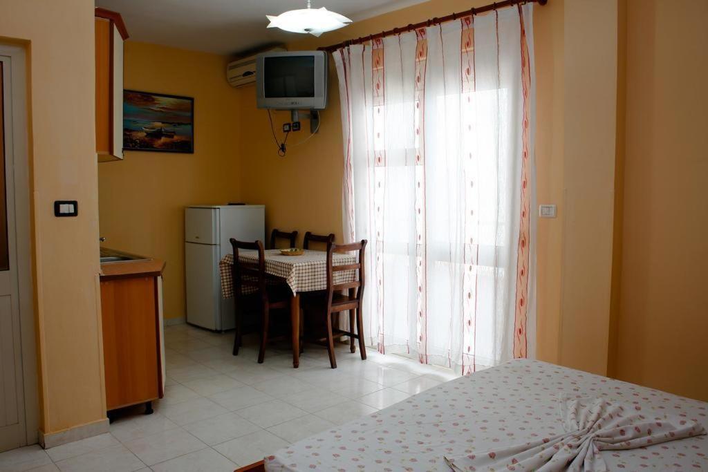 Bella Vista Alojamento de Acomodação e Pequeno-almoço Durrës